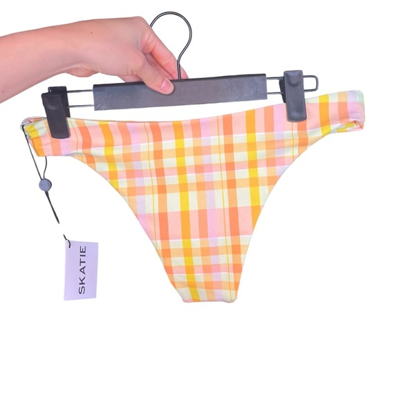 Skatie Plaid Orange Yellow Bottom - Picture 2 of 3